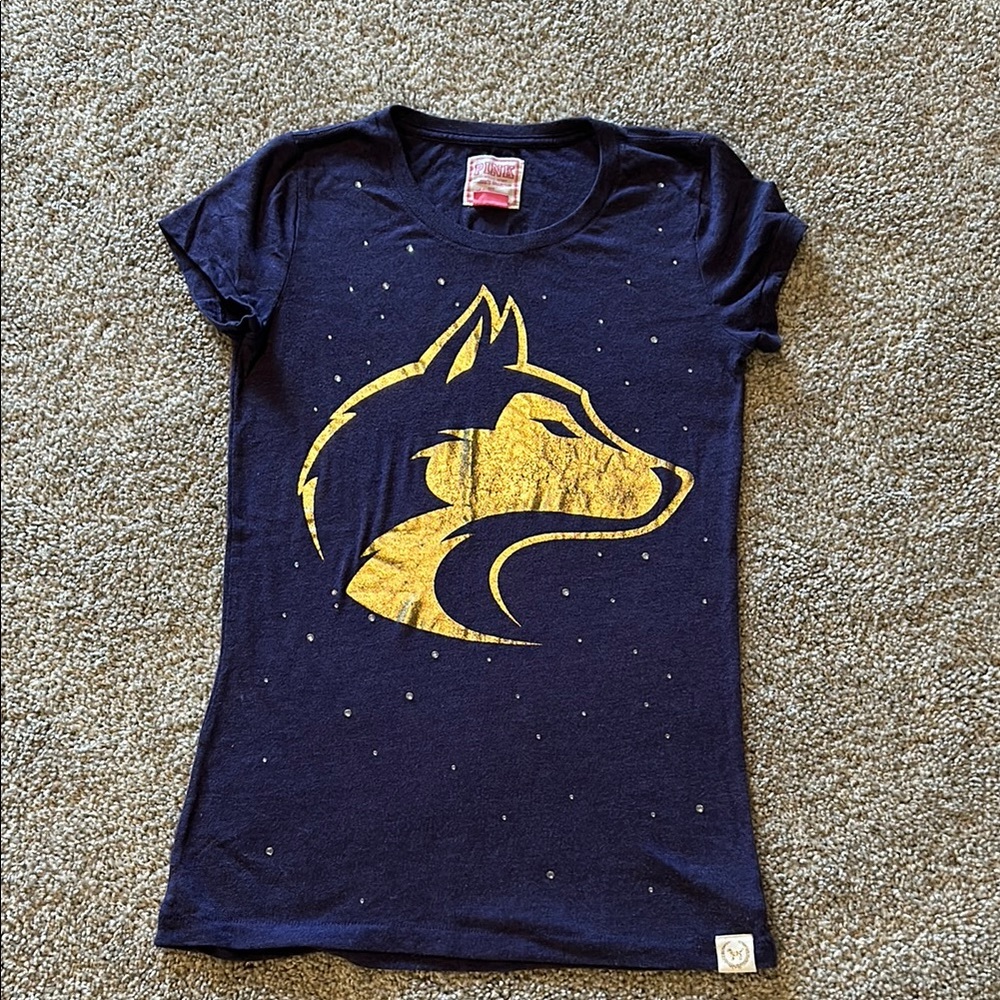 University of Washington Victoria's Secret Purple Graphic Cap Sleeve T-Shirt